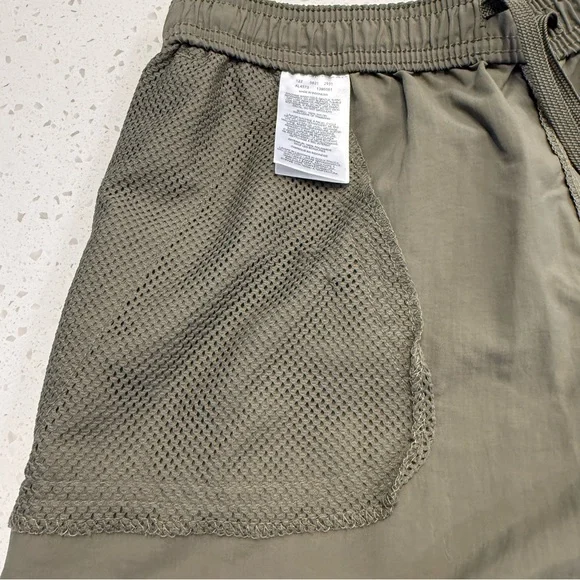 Columbia Olive Green Nylon Outdoor Shorts Quick Dry Medium - Picture 9 of 10